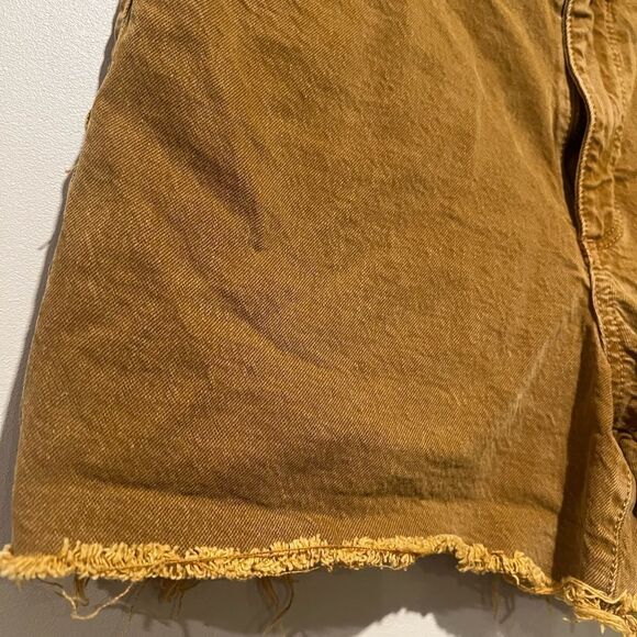 Universal Thread Vintage Midi Shorts, Mustard, size 8 - Picture 5 of 5